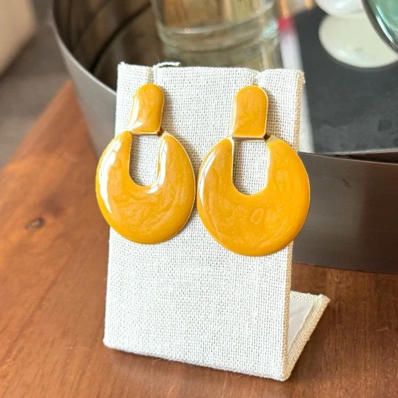 Vintage Bold Mustard Yellow Statement Earrings - Picture 3 of 6